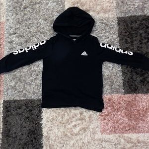 Boys size 6 adidas hooded tee